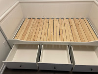 IKEA Hemnes daybed with 3 drawers white- Brand New