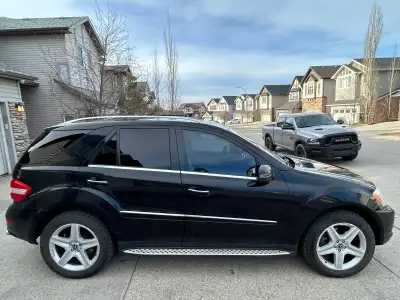 Fully Loaded Mercedes-Benz ML 550 