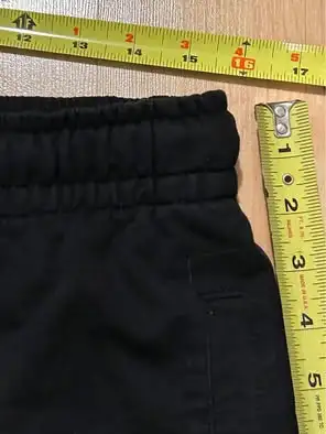 Men’s shorts $10 Medium black shorts drawstring elastic waist in Men's in Oakville / Halton Region - Image 6