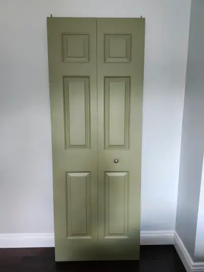 Colonist foldable interior door 30" used/porte pliante colonial, View more