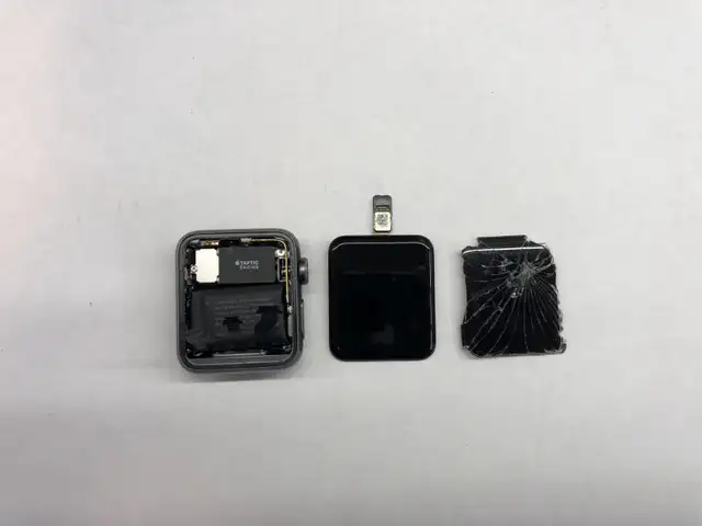 ⭕SAME DAY Apple Watch repair⭕Series 1-10, broken screen/battery in Cell Phone Services in City of Toronto - Image 4