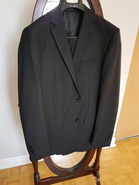 "Ultimo Tessuto"suit for men