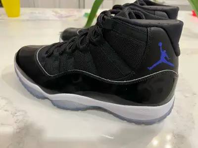 Air Jordan 11 Space Jams DS, View more