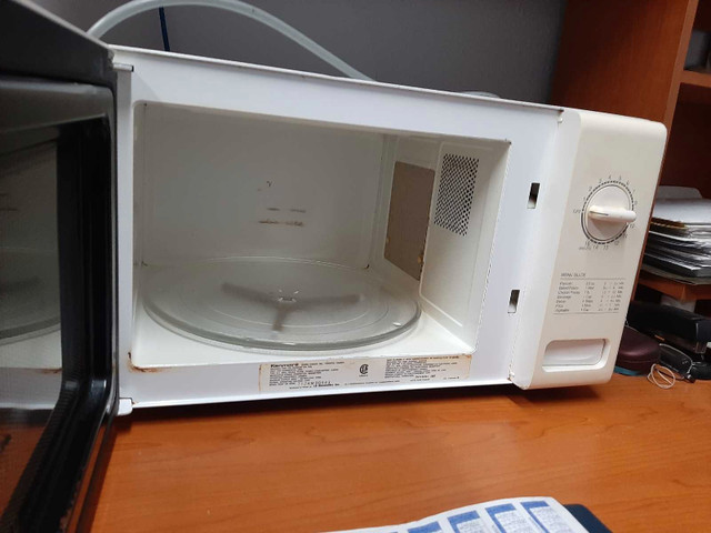 Microwave  in Other in Vancouver