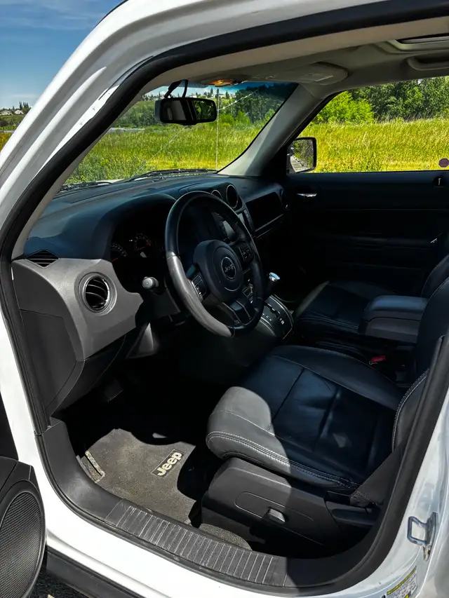 2016 Jeep Patriot High altitude dans Autos et camions dans Calgary - Image 6