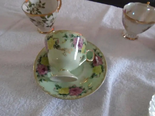 VARIOUS old cups and saucers63005666285699123
