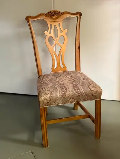 Set of 4 dining chairs Chippendale style, straight leg Antiqued pickled pine Comparable chairs retai...