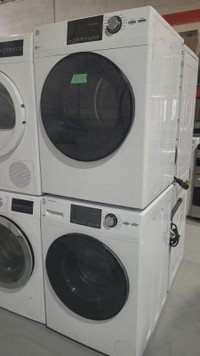 GE washer dryer stackable 24" condo size NEW scratch  dent
