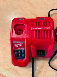 Milwaukee m18/m/12. Rapid Charger