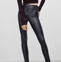 Reduced! ARITZIA Wilfred Free Faux Leather Skinny Pants. Sz 2