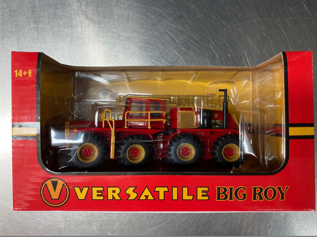 First Gear Versatile 1080 Big Roy 1/64 Toy Model Tractor in Toys & Games in Prince Albert - Image 2