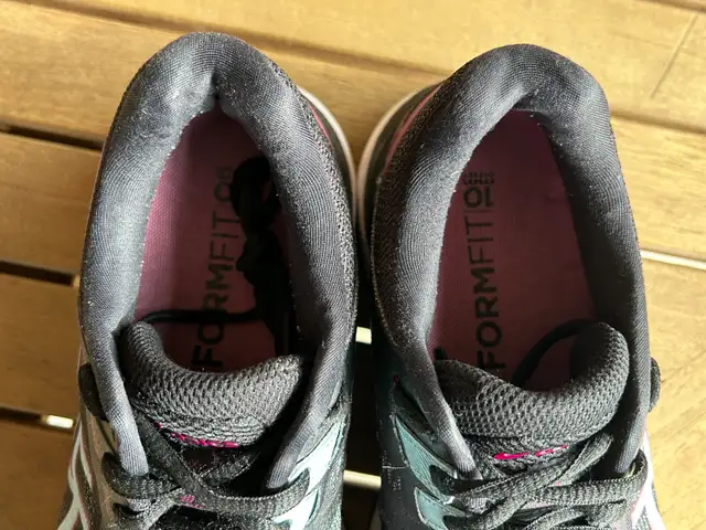 Women’s Size 6.5 Asics GT-2000 7 Running Shoes – Used in Women's - Shoes in Markham / York Region - Image 7