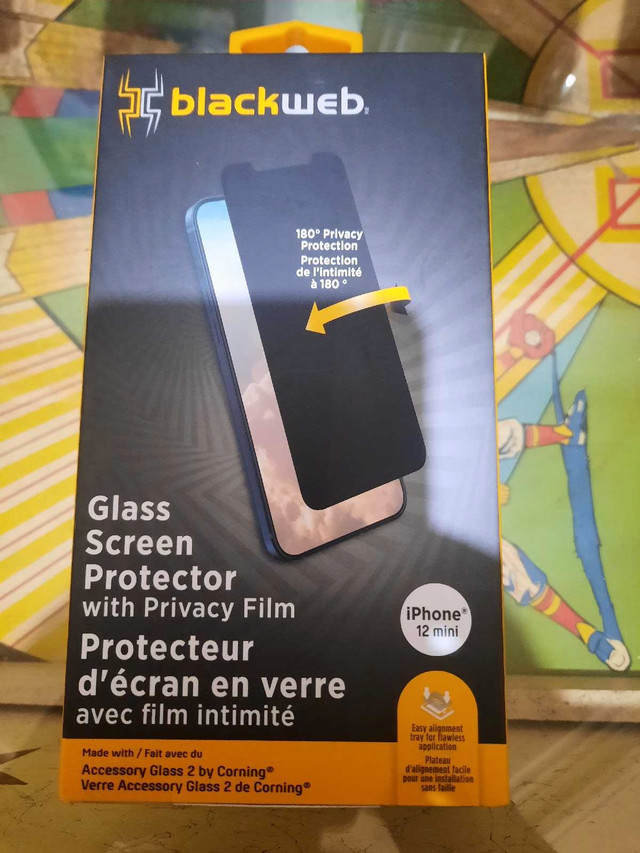 Iphone 12 mini screen protector dans Téléphones cellulaires  à Ville de Montréal