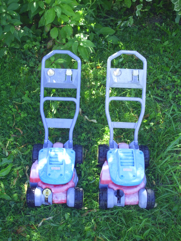 Kids Lawn Mowers in Toys & Games in Moncton - Image 2