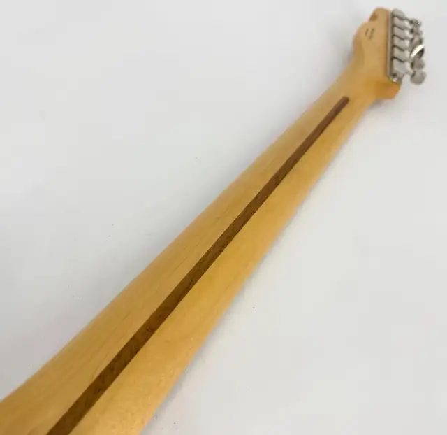 Brad paisley fender  telecaster (Mint) in Guitars in Guelph - Image 6