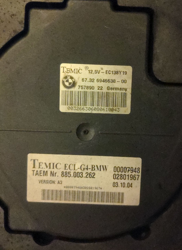 BMW X3 E83 Engine Radiator Cooling Fan 600W in Engine & Engine Parts in Ottawa - Image 3