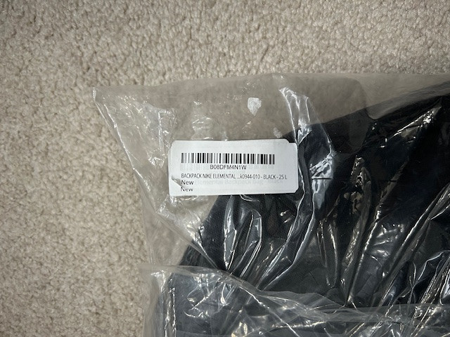Nike Backpack in Bags & Luggage in Ottawa - Image 4