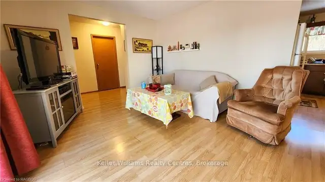 Lakeside Living at Its Best – Long-Term Waterfront Rental! in Long Term Rentals in Owen Sound - Image 4