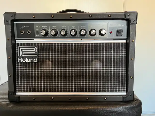 Roland jc 2263771522260737120