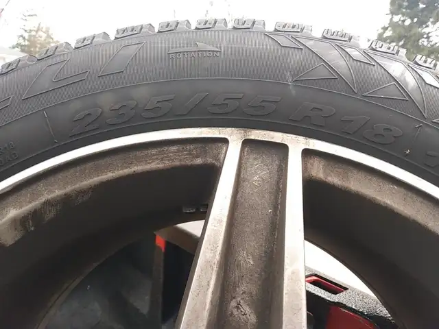 4 Pirelli winter tires with rims 235/55 R18 in Tires & Rims in Markham / York Region - Image 4