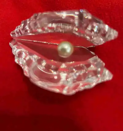 Christal shell with perle , View more