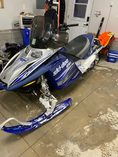 Ski doo 800 ho has roughly 800 km on full motor 14,560 now rebuilt at roughly 13800. Good sled selli...