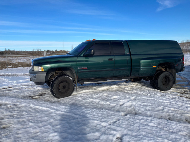 2002 DODGE RAM 3500 QUAD CAB in Cars & Trucks in Red Deer