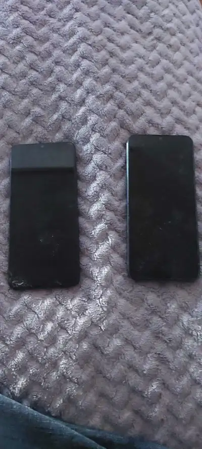 2 Android Phones Screens Broken, View more