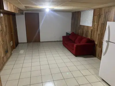 Beautiful, Large 2 Bedroom +1 Living Room +1 Kitchen +1 Washroom WALKOUT Basement for Rent. — Separa...
