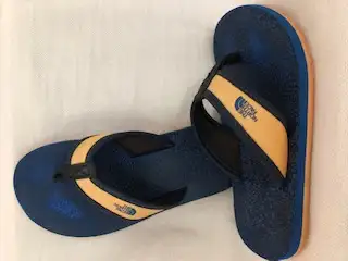 Kids Sandals Stylish! Classic! North Face Youth Base Camp Flip Flops. Cushioned foot bed has anatomi...