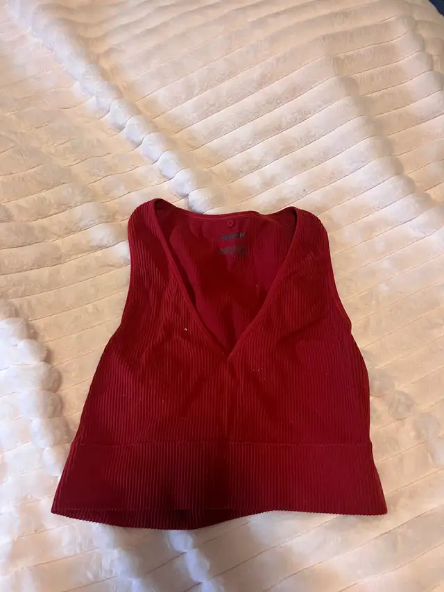 Teen Tops in Women's - Tops & Outerwear in Cape Breton - Image 9