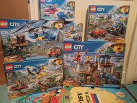 Lego mountain police lot
