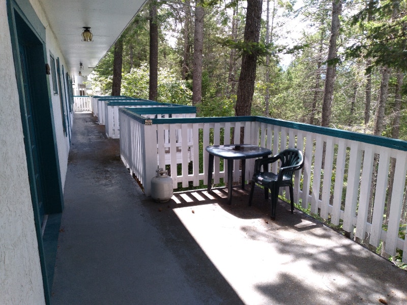 Motel room Radium Hot Springs BC Long Term Rentals Cranbrook Kijiji