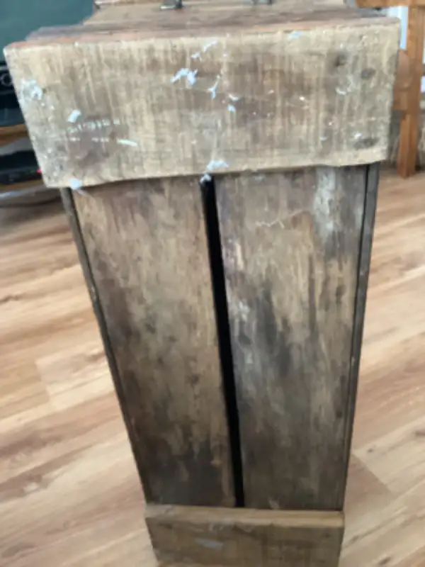 Antique Yellow Pine  Box Tool Chest Storage Hand Forged Handles in Arts & Collectibles in Winnipeg - Image 7