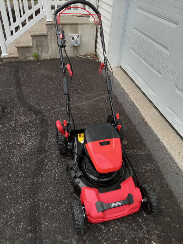 Tondeuse dans Tondeuses et souffleuses  à Lanaudière