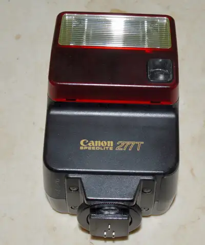 CANON SPEEDLITE 277T FLASH__Tested and working__Nice condition__Made in Japan__ __Located near 96 St...