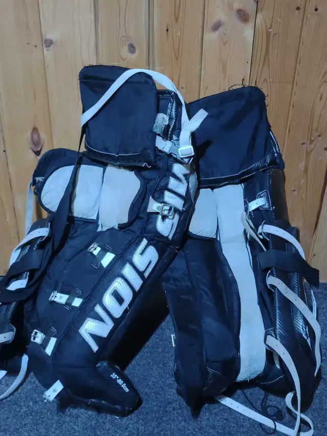 Plastron de gardien de but in Hockey in City of Montréal - Image 10