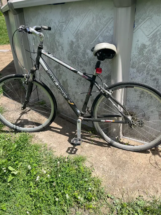 2 vélos tel quel in Cruiser, Commuter & Hybrid in Longueuil / South Shore - Image 5