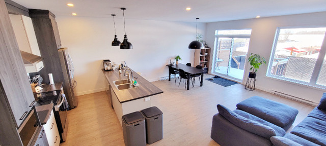 Maison de ville /Condo/Appartement  à louer avec garage dans Locations longue durée  à Saint-Jean-sur-Richelieu