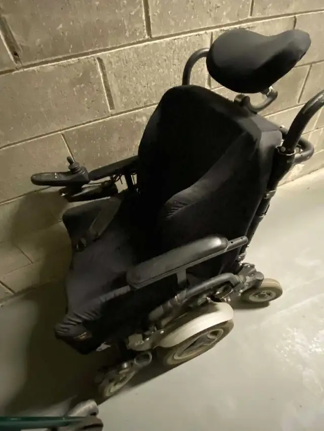 Power Wheel Chair -PerMobil M300