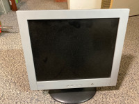 Computer monitor 17”
