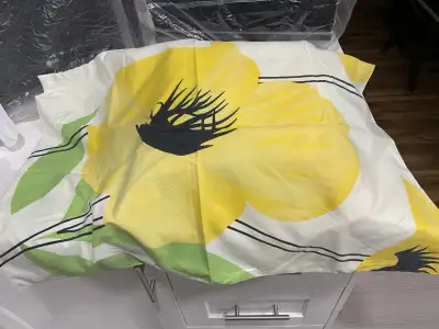 Queen Duvet Set with bottom fitted sheet, View more