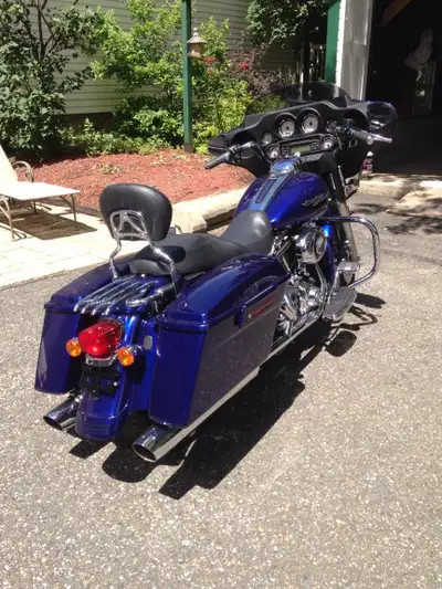 2008 Harley-Davidson Street Glide · 50 000 kilomètres au compteur 2ème propriétaire toujours bien en...