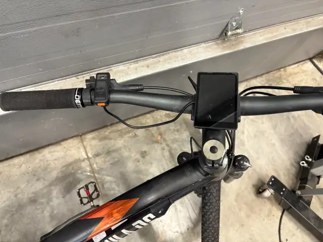 BROKEN AS IS Blulans X5 Ebike 27.5" Mid Drive in eBike in Grand Bend - Image 5