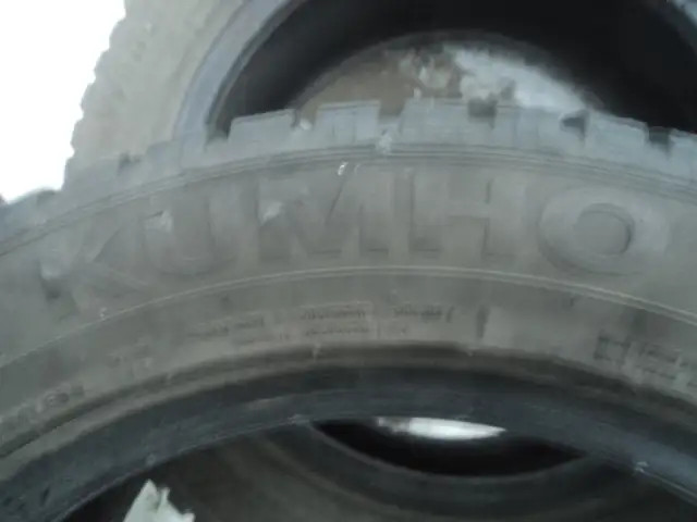 4 Kumho Winter Tires 205/55/16 in Auto Body Parts in Edmonton - Image 4