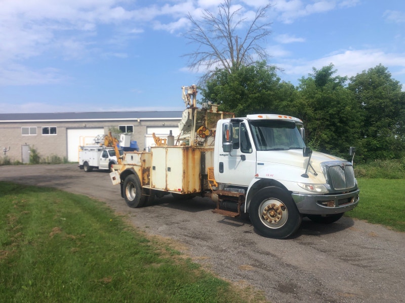 2011 International 4300 Diesel Service Truck LOW KMS!!! Heavy Trucks
