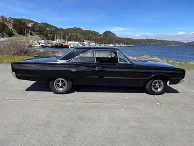 1967 DODGE CORONET R/T 440 4 SPEED ... Built 440 engine but the original block and heads to go with...