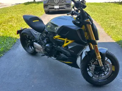 Limited edition Black and Steel Diavel 1260s. One owner, like new condition, only 5770kms, stored in...