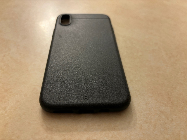 Caudabe Sheath case for iPhone XS in Cell Phone Accessories in Markham / York Region - Image 2