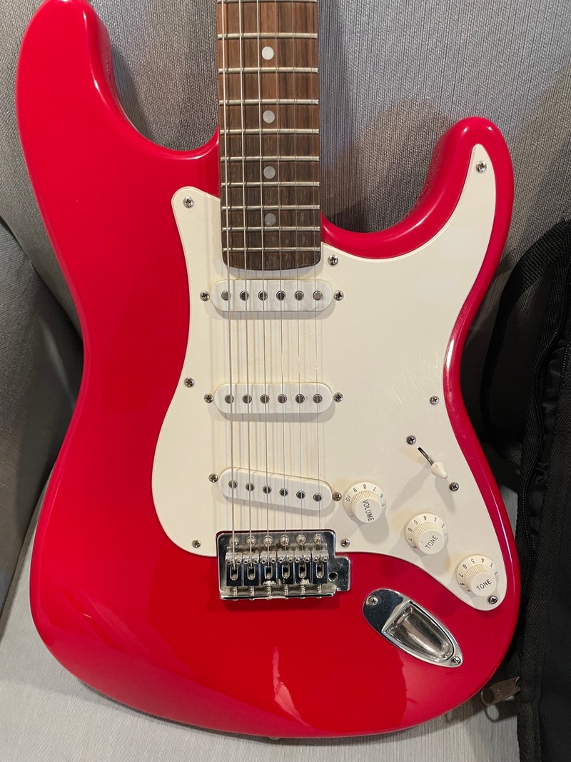 Fender electric guitar Guitars Red Deer Kijiji
